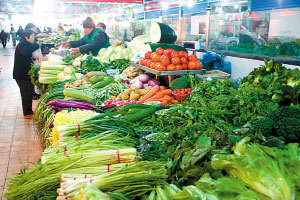 节后市场“两重天” 蔬菜价涨家禽价跌